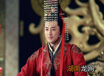 汉宣帝与汉昭帝时期的治国政策是什么？与汉武帝时有何不同？