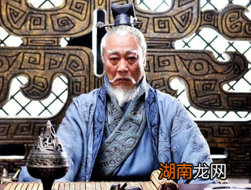 汉宣帝与汉昭帝时期的治国政策是什么？与汉武帝时有何不同？