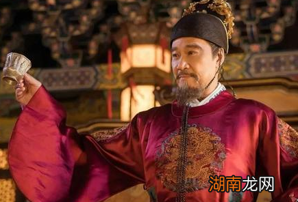 建文帝削藩弄出了一个靖难之役 朱棣削藩为何出了一个盛世