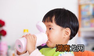 什么材质水杯可以放热水 什么材质水杯可以放热水消毒