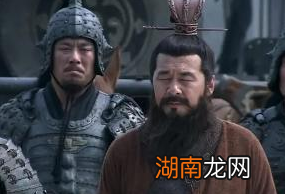 曹操一生中以少胜多的两场战役分别是？