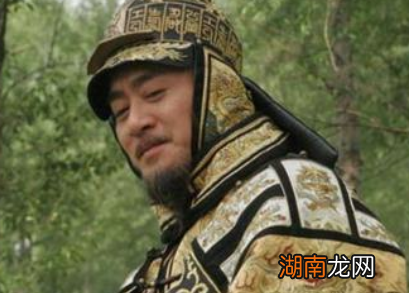 清朝为什么会出现那么多简朴的皇帝呢？