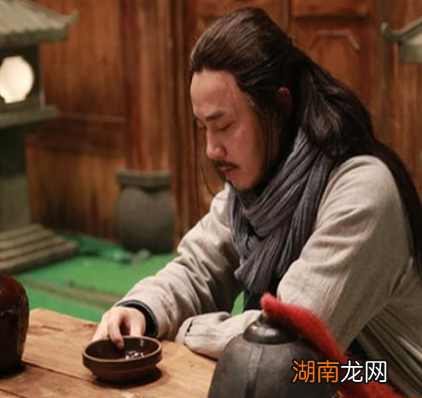 古代大侠都是有身份的人 他们外出时为何会住在破庙破房子中