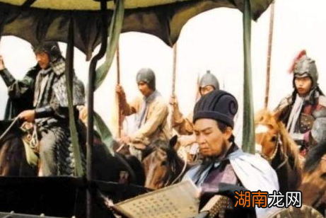 刘备死后，诸葛亮是如何稳定蜀汉的局势的？