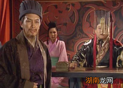 诸葛亮去世后,为何刘禅还当了进30年的皇帝呢?