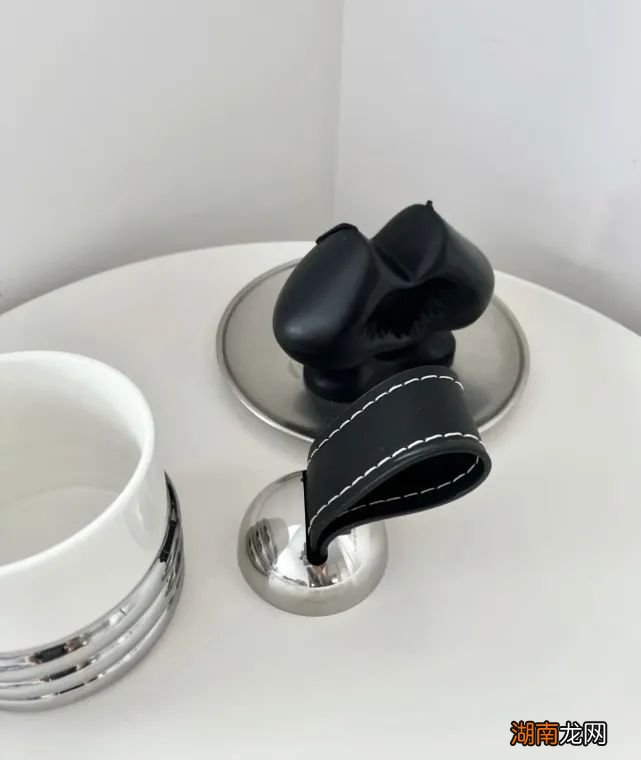 难怪这些家居产物,能成网红,设计到年轻人的心坎上了