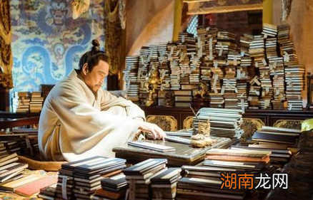 明朝灭亡真的是因为万历皇帝吗 万历皇帝为什么长达近三十年不上朝