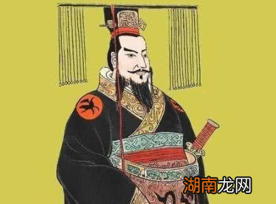 秦国的核心战略是什么?为何地处边陲的秦国能完成统一?