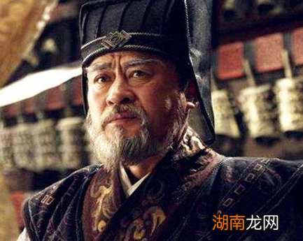 汉文帝继位以后,他是怎么掌握实权的?