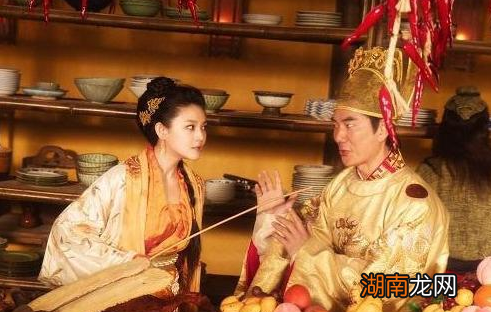 朱厚照有多贪玩?竟深夜偷偷骑马溜出宫