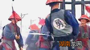 清军的衣服上面,“兵”和“勇”有什么区别?