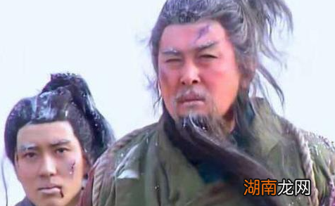 如果周仓在关羽身边,那么关羽有机会逃走吗?