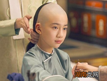 清朝唯一葬入皇陵的皇子，胤祄为何得康熙宠爱？