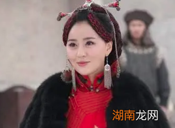 皇太极为什么会娶一个怀孕的寡妇做贵妃呢?