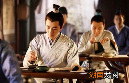 此人28岁连中三元,结果还没做官就死了