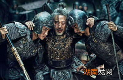 火烧上方谷的时候,为什么诸葛亮不放箭呢?