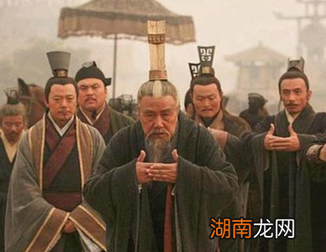 古代官员到了退休的年纪,为什么一定要还乡呢?