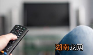 手机怎么往电视上投屏 手机的视频怎么投屏到电视