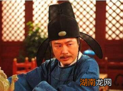 高力士是如何对待李林甫的？他们是狼狈为奸的关系吗？