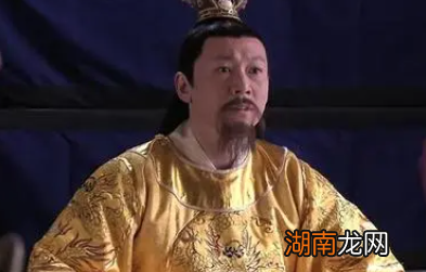 古代的皇帝上朝时说的是普通话还是方言呢?