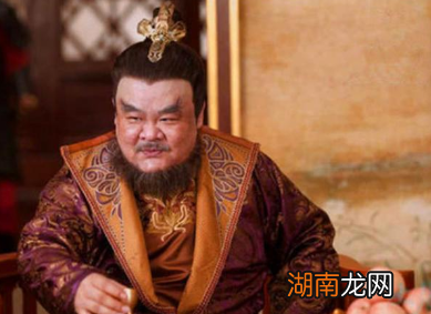 杨国忠担任宰相后做了什么？为安史之乱埋下伏笔