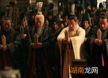 秦惠文王时期，秦国对楚国采取了怎样的战略政策？