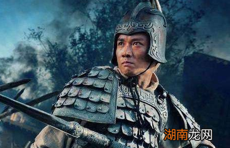 诸葛亮为什么经常让赵云去保护刘备呢?