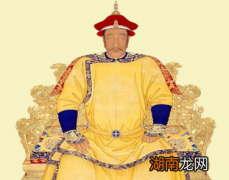 努尔哈赤为什么不选择多尔衮作为接班人？当时是如何选择的？