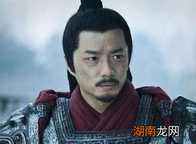 萧何是如何发掘韩信的？萧何是如何招揽人才的？