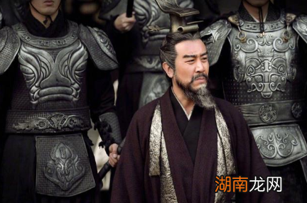 对于司马氏的专权秉政,曹髦是如何反抗的?