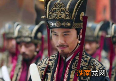 对于司马氏的专权秉政,曹髦是如何反抗的?