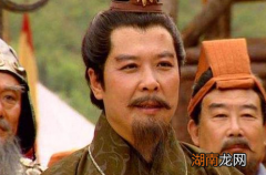 刘备在夷陵战败后，为何要选择逗留白帝城呢？