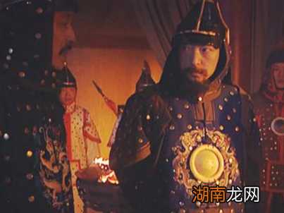 雍正帝为什么改变了杀掉岳钟琪的想法呢?他考虑到哪些因素?