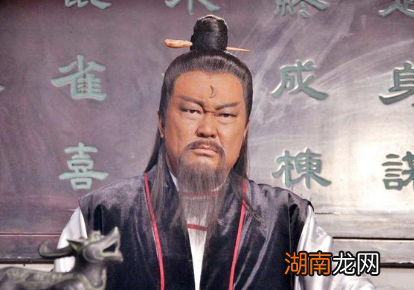 经历了丧妻、丧子和丧孙的痛苦,包拯晚年时发生了什么?