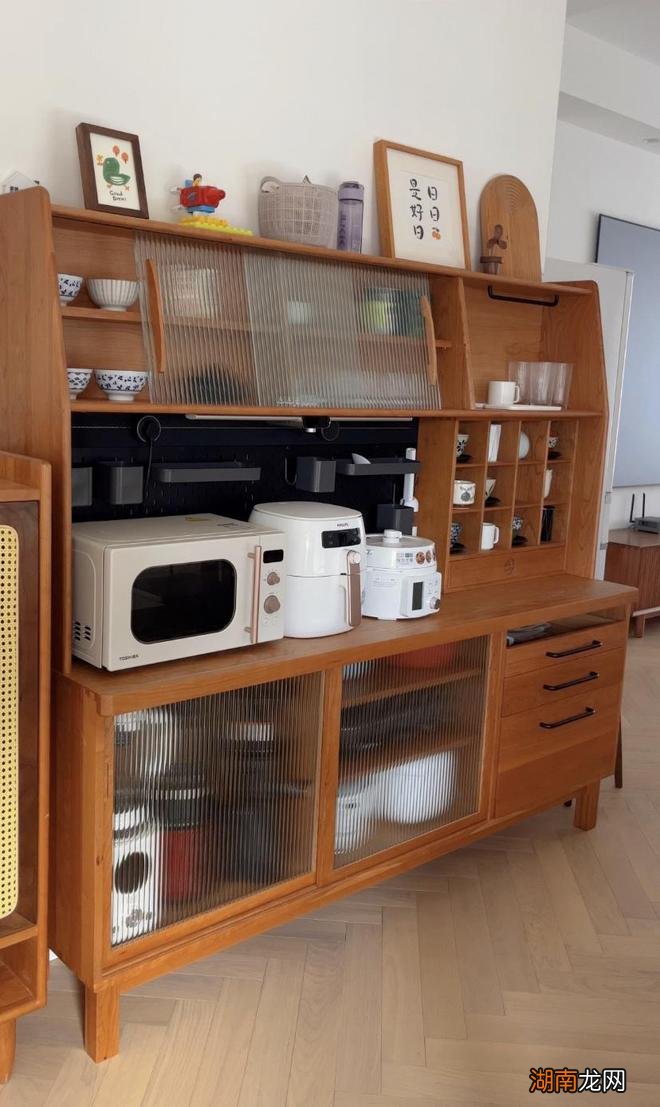 合肥宝妈花65万自装130㎡新家,可开合厨房+整屋原木,实用又治愈