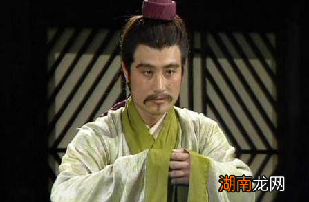 陈登本是刘备的谋士,为何最后却投靠了曹操呢?