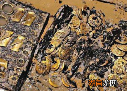 古代皇帝动不动就赏赐黄金万两 大臣能拿到那么多的钱吗