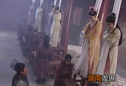 古代殉葬妃子临死前经历了什么 她们双腿为什么是分开的