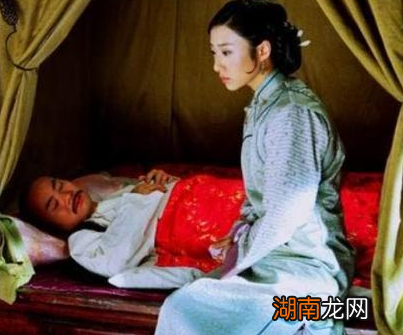 古代皇帝死后为什么停尸几个月才下葬 皇帝尸体腐烂了怎么办