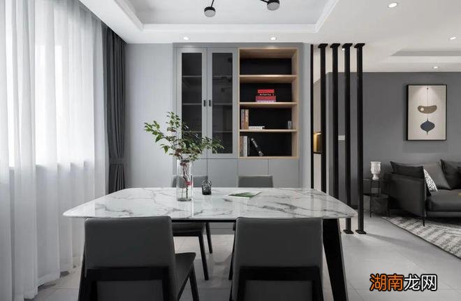 126㎡现代简约，低调的灰色空间，布置出温馨自然的舒适感
