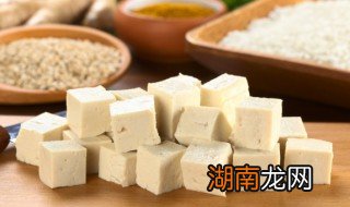 家常豆腐的简单制作方法 家常豆腐的简单制作方法视频