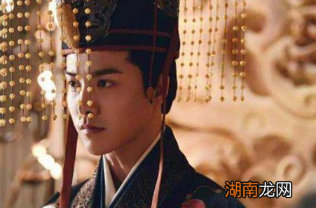 公元220年发生了哪些大师?对三国影响巨大的一年