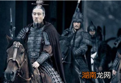 刘备在关羽死后为何没有立即为其报仇,反而首先即位称帝了?