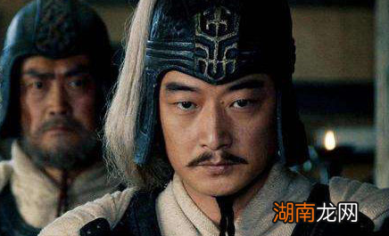 夷陵兵败后，为何刘备没有回到成都呢？