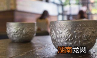 送女同事水杯可以吗 给男同事能送水杯吗女生