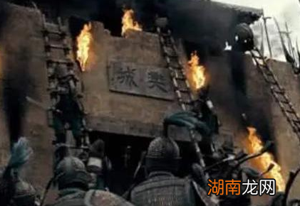 古代城门都是用木头做的 古人打仗的时候为何不放火烧