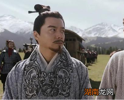 吕不韦本是卫国巨贾,为什么要弃商从政帮助嬴异人呢?