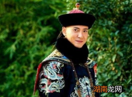 多尔衮作为名利双全的摄政王，为什么不直接称帝？