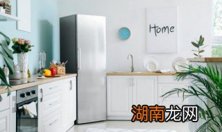 医药箱放在冰箱旁边可以吗，药能放在冰箱里面吗