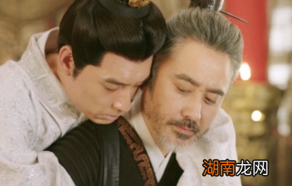 司马懿为何历经四朝，才敢起兵造反呢？